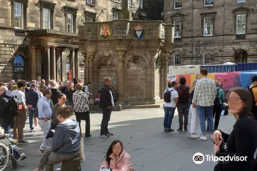 Mercat Cross