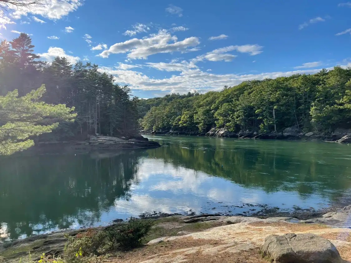 Hotels near Boothbay Region Land Trust (Oak Point Farm)
