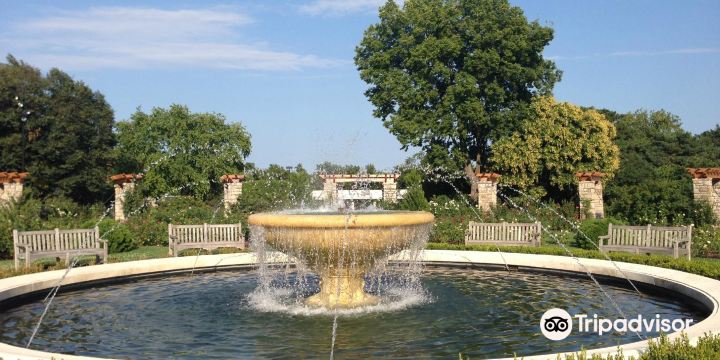 Loose Park Rose Garden