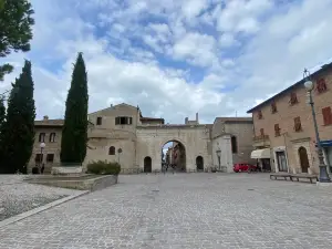 Arch of Augustus