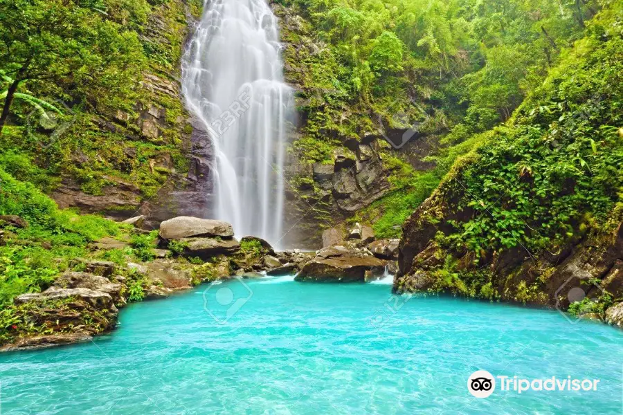 Khe Kem Waterfall