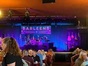 Barleens Dinner Show