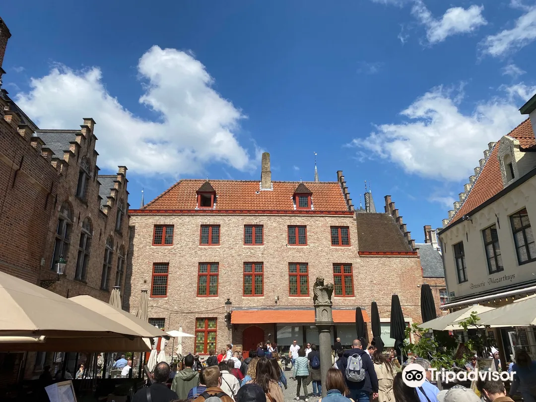 4_Huidenvettersplein