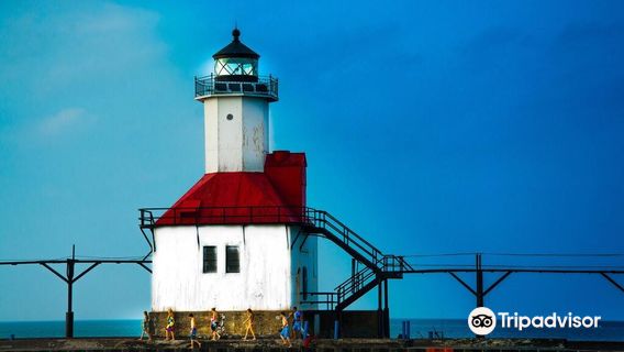 St Joseph North Pier Inner Lighthouse