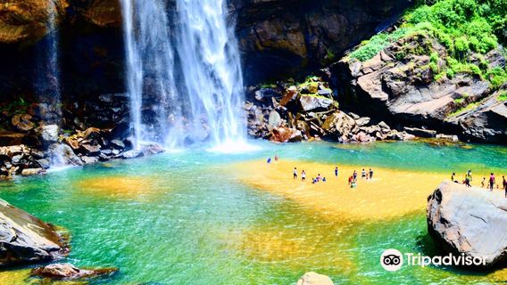 Aberdeen Waterfall