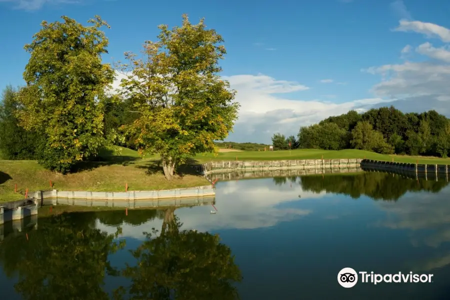 Golf de Forges les Bains