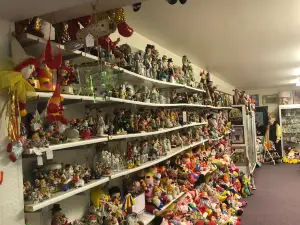 Klown Doll Museum