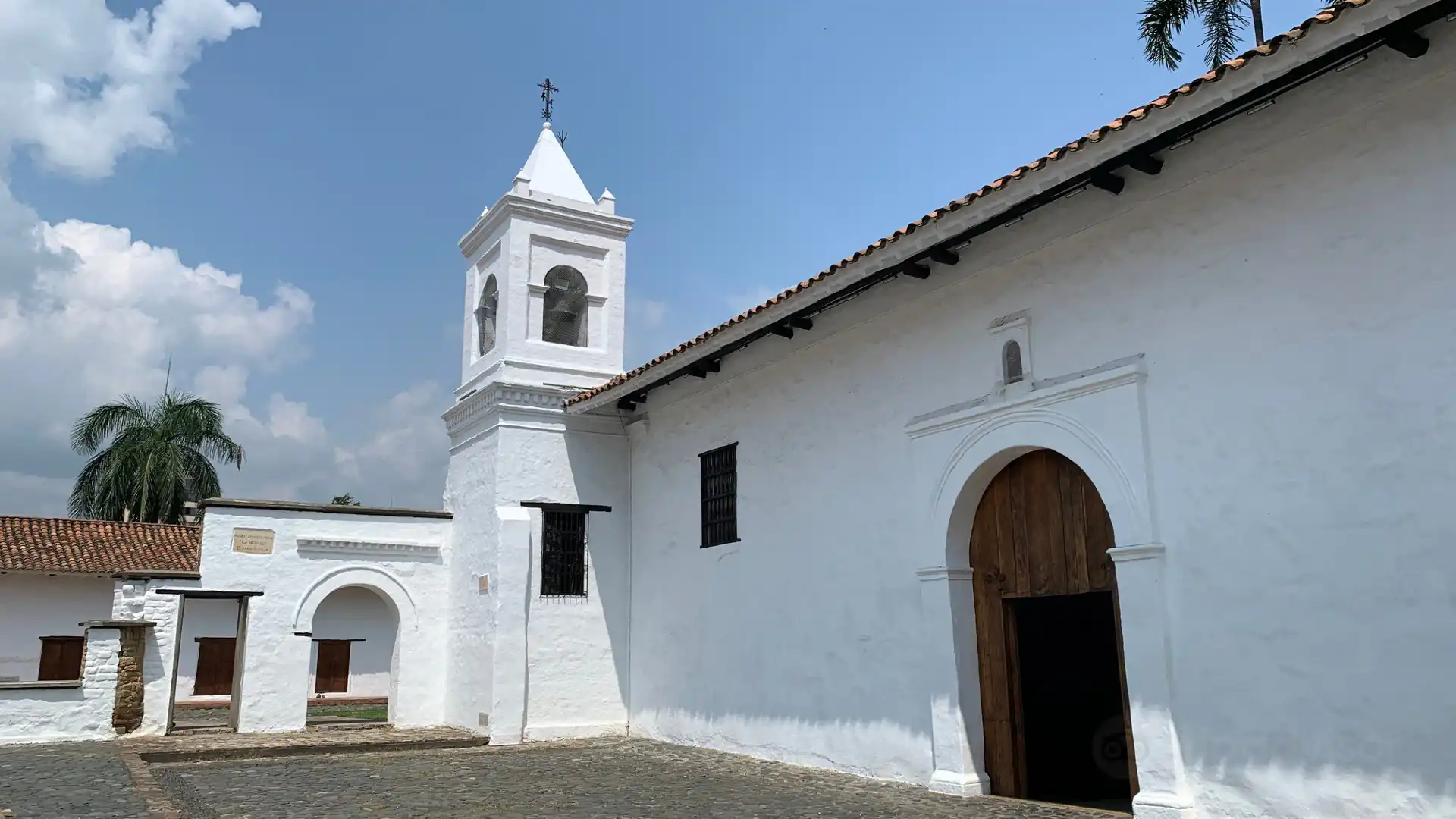 Hotels near La Merced Church
