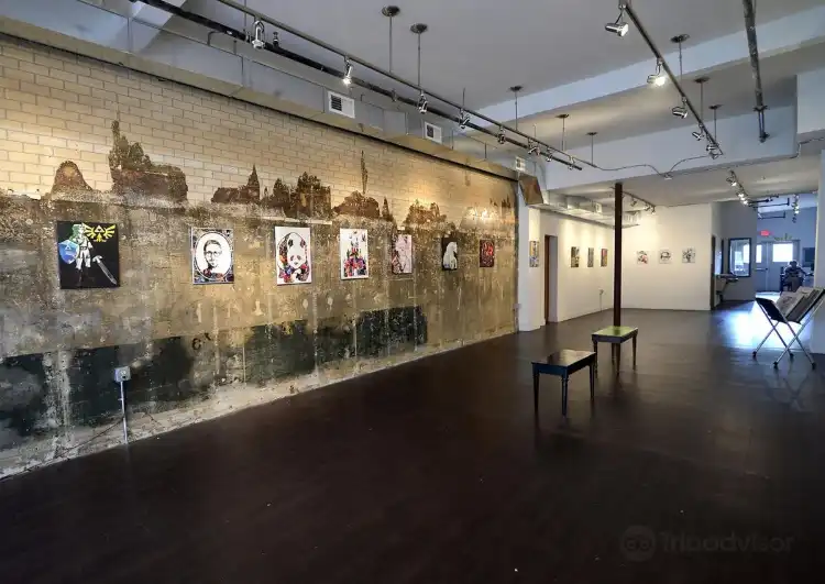 Hotels near Engine Room Art Space