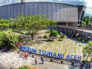 Museum Tsunami Aceh