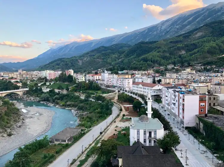Hotels near Përmet City