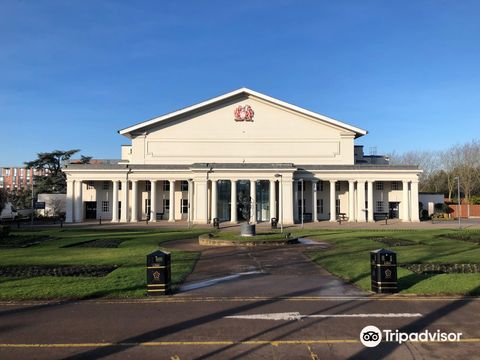 De Montfort Hall