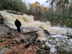 Duchesnay Falls Trails