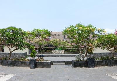 Pasar Ngasem