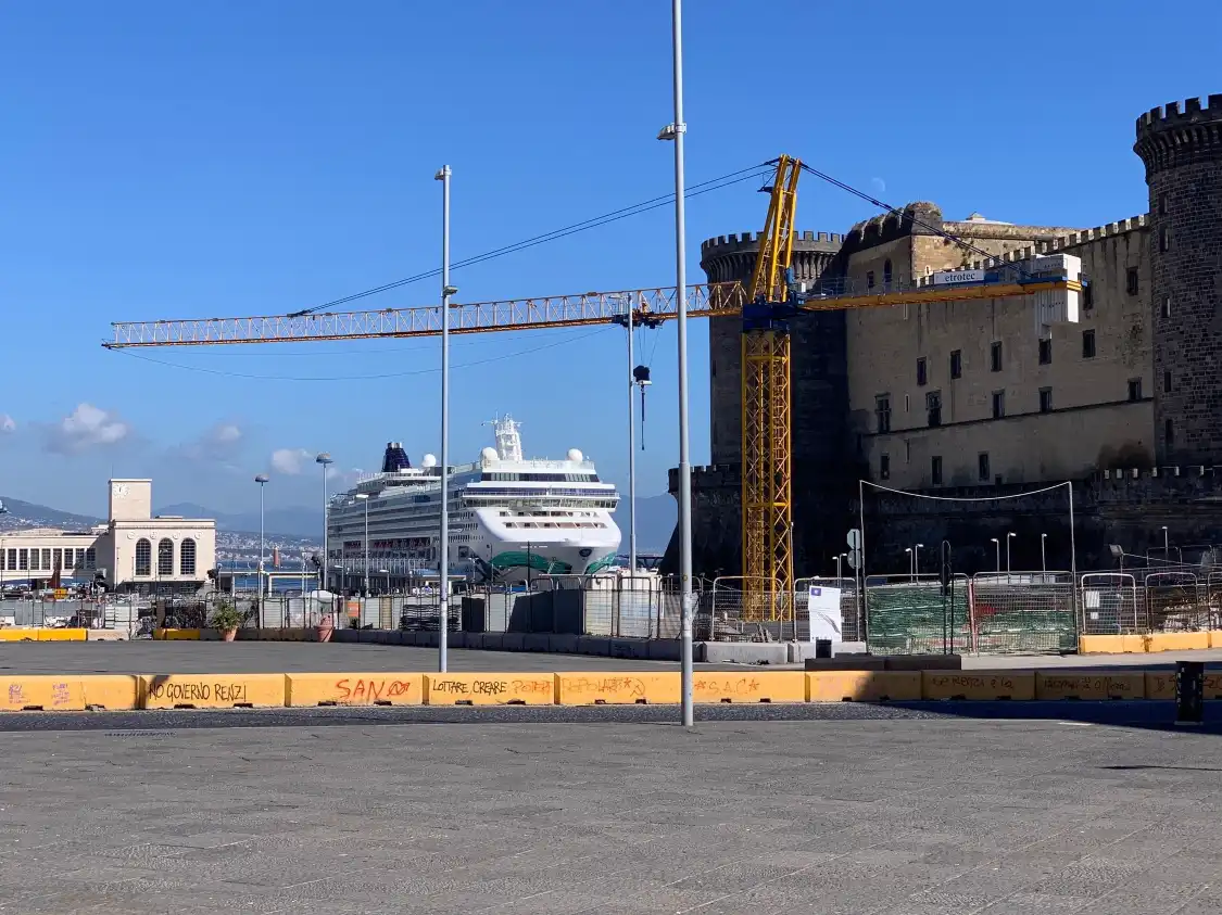 Hotels near Municipio Station