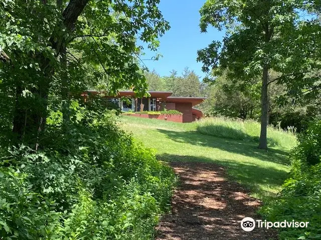 Cedar Rock State Park (Lowell Walter Residence)