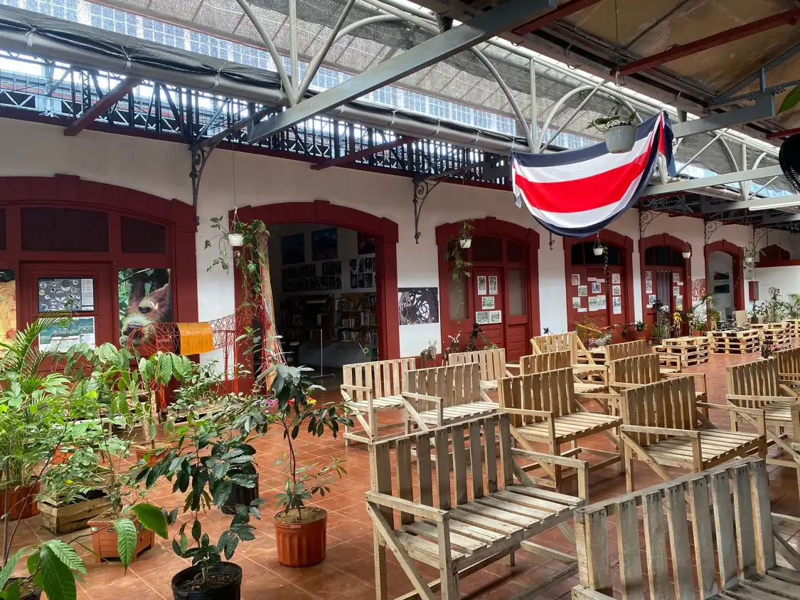 Hotels near Explore Limon