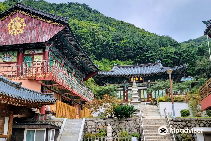 禪本寺 笠岩