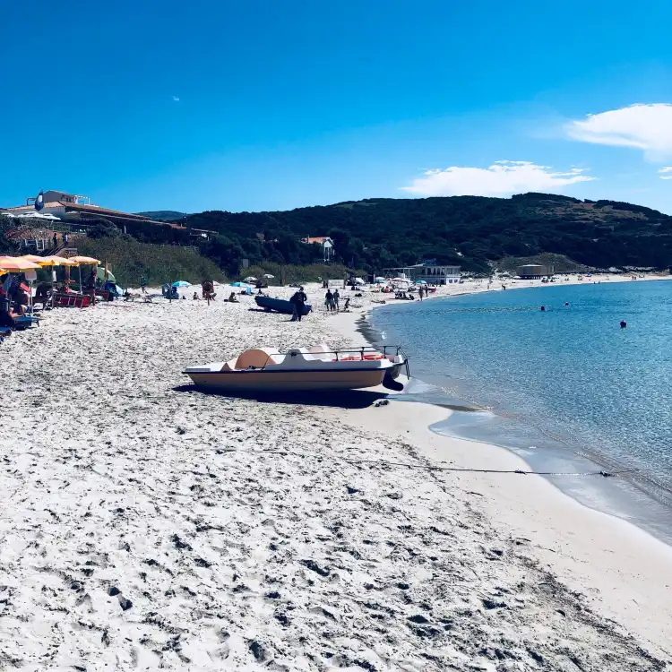 Hotels near Spiaggia Longa (Funtana 'Eccia)