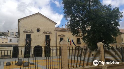 Convento de los Capuchinos / Biblioteca Municipal