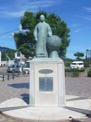 Kokichi Mikimoto Statue