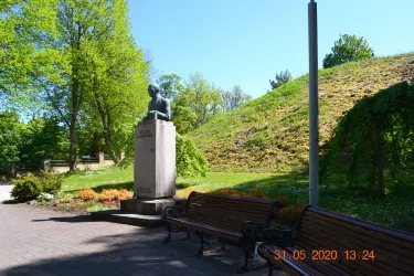 Friedrich Reinhold Kreutzwald Monument