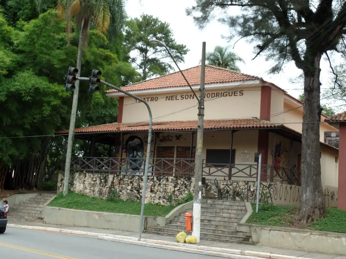 Hotel in zona Nelson Rodrigues Theater