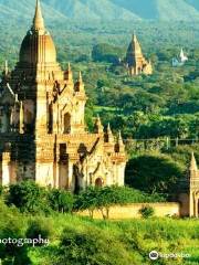 WORLD Heritage Network - Bagan Pagodas & Hot Air Balloons