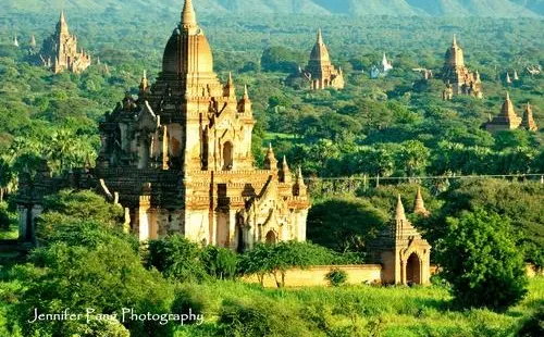 WORLD Heritage Network - Bagan Pagodas & Hot Air Balloons