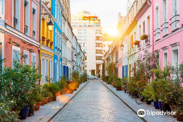 🌈 This street has houses all in pastel colors 🌈 in Paris. | Trip