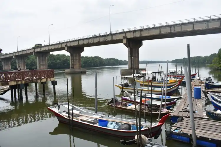 Hotels near Kompleks Pelancongan Jeti Semeling, Merbok