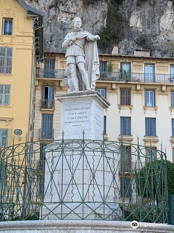 2_Statue de Charles Felix de Savoie