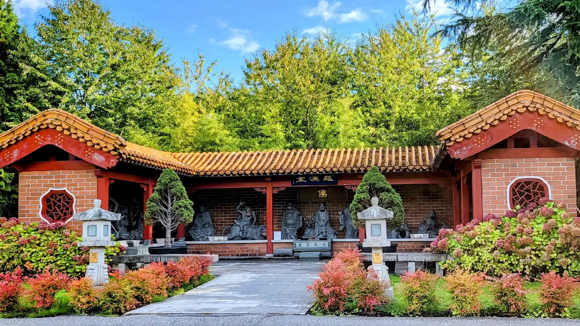 Hotels near International Buddhist Temple