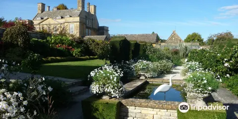 Bourton House Garden