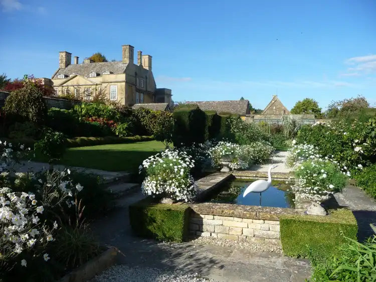 Hotels near Batsford Arboretum and Garden Centre