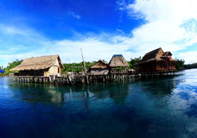 Sawinggrai Village