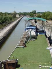 Pont Canal Du Guetin