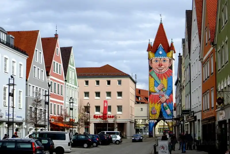 上門附近的飯店