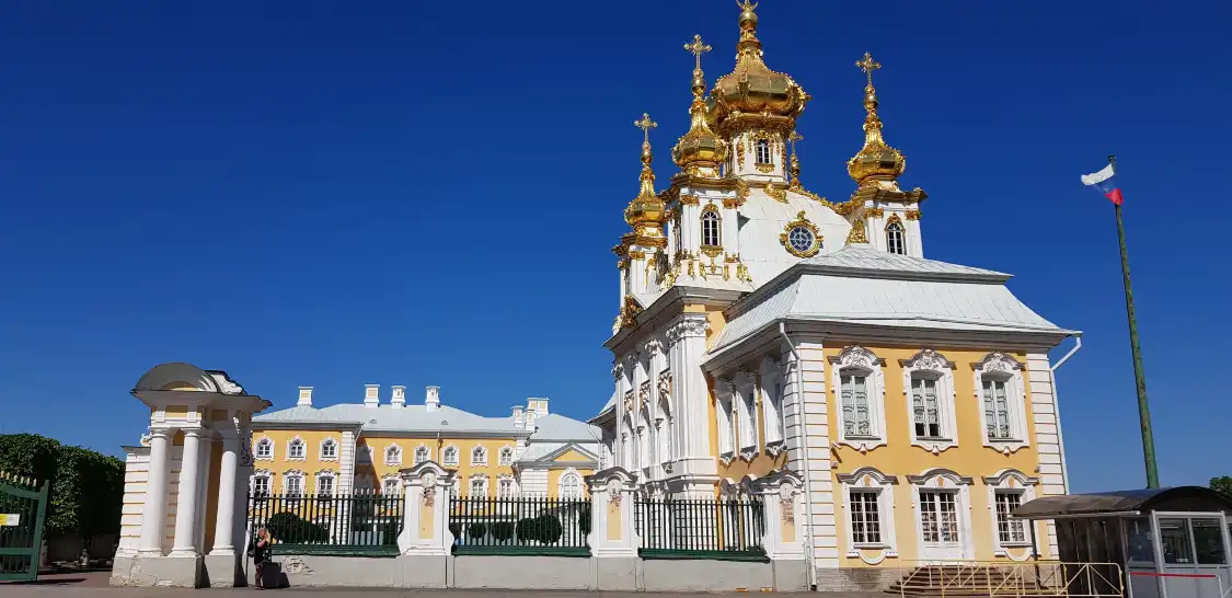 Hotels near The Church Building Museum
