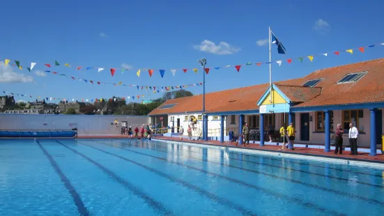 Stonehaven Heated Open Air Swimming Pool