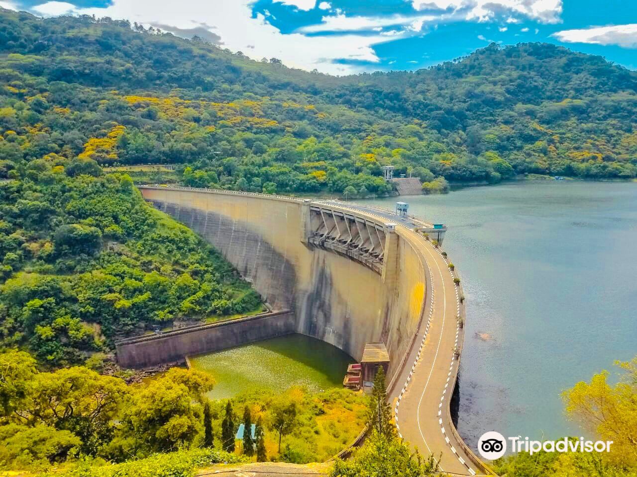 Victoria Dam in Sri Lanka  main sights on the map, photo, reviews