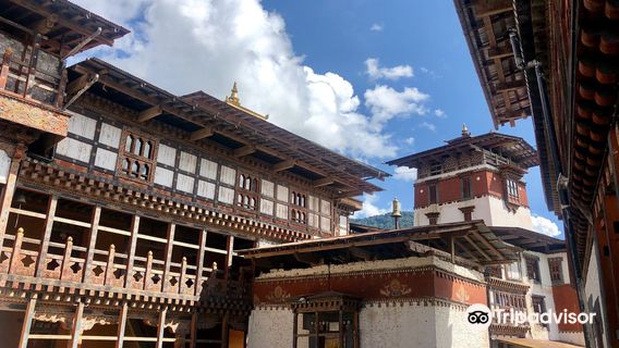 Tongsa Dzong