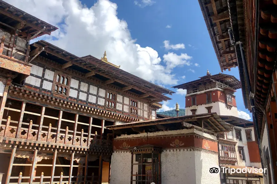 Tongsa Dzong