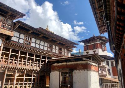 Tongsa Dzong