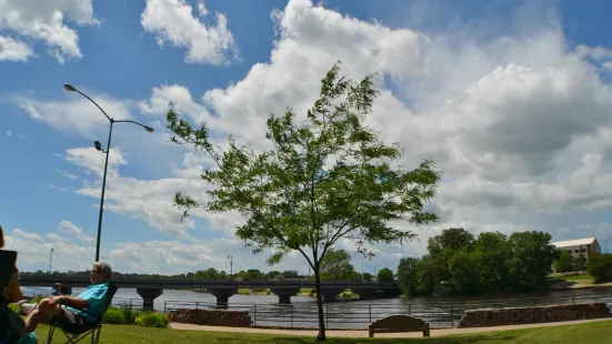 Veterans' Memorial Park