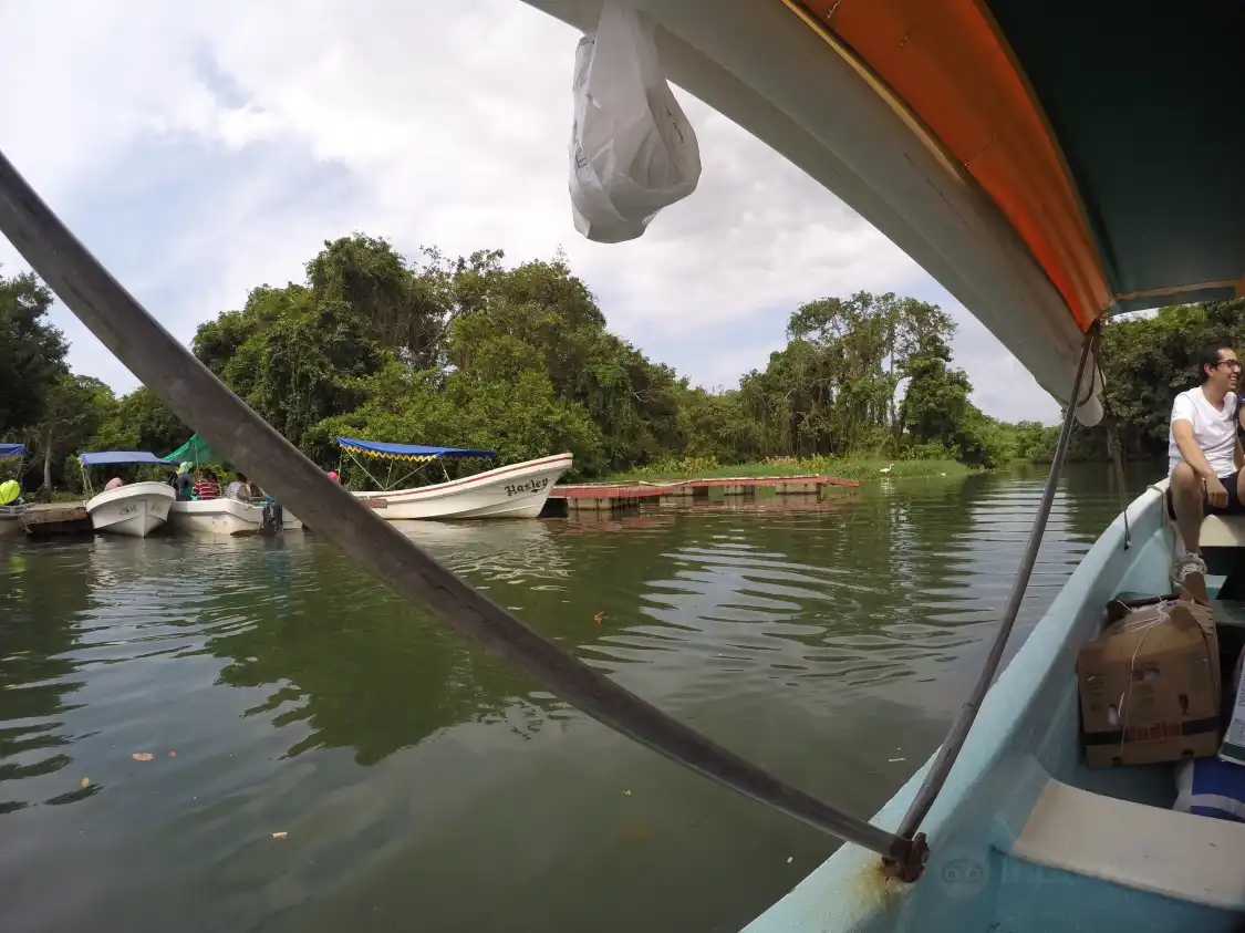 Hotels near Laguna de Sontecomapan
