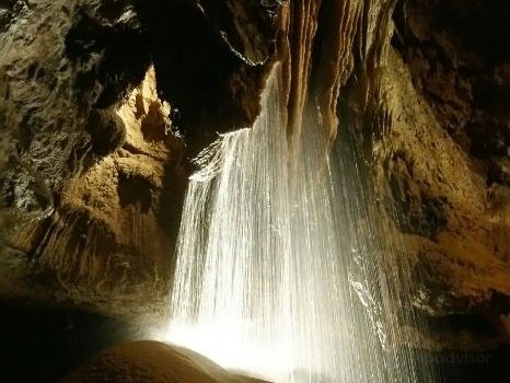 Tuckaleechee Caverns