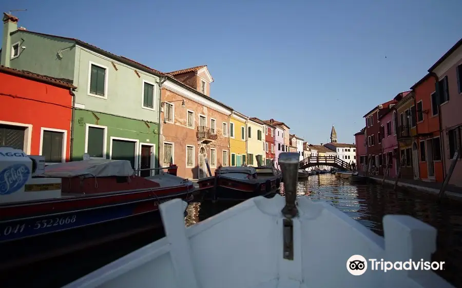 Touring Venice Lagoon