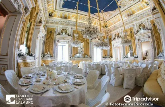 科里利亞諾·卡拉布羅