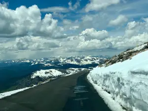 埃文斯山